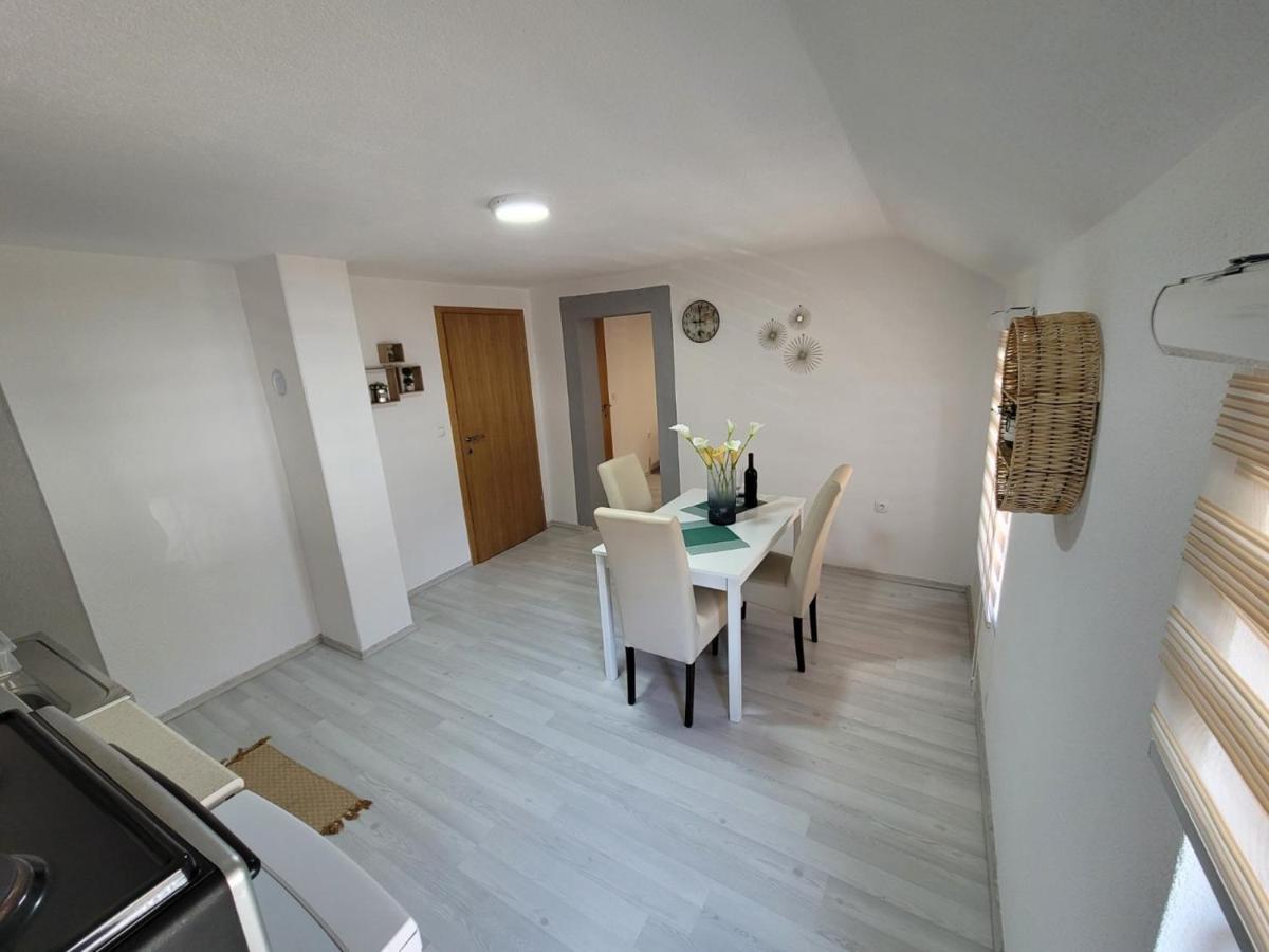 Apartments Daris Mostar Buitenkant foto